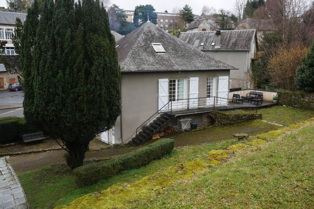 Le Clos Du 10 Treignac Exterior photo